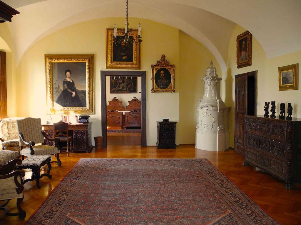 Burg Bernstein Hotell Rum bild
